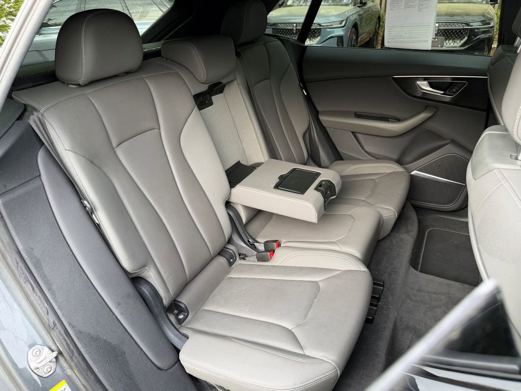 Used 2020 Audi Q8 Premium Plus AWD/4WD image 14