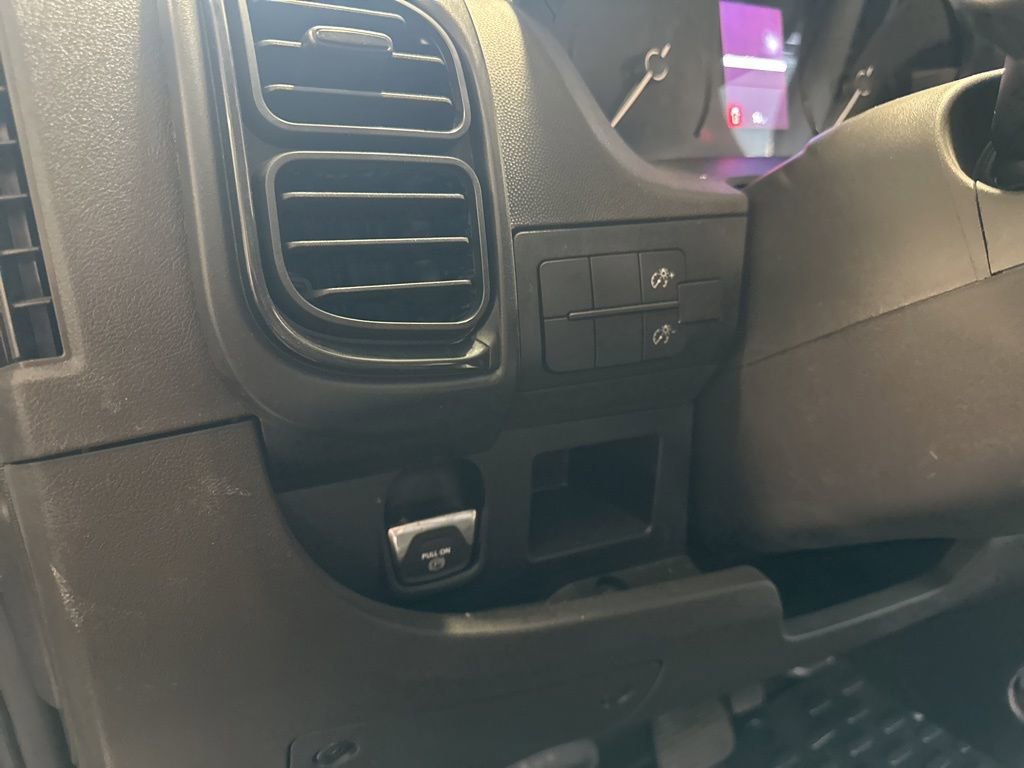 Used 2024 RAM ProMaster 2500 image 25