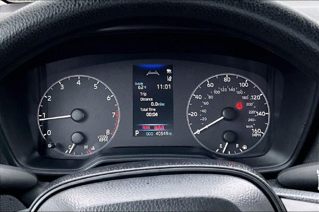 Used 2025 Toyota Corolla LE FWD image 13