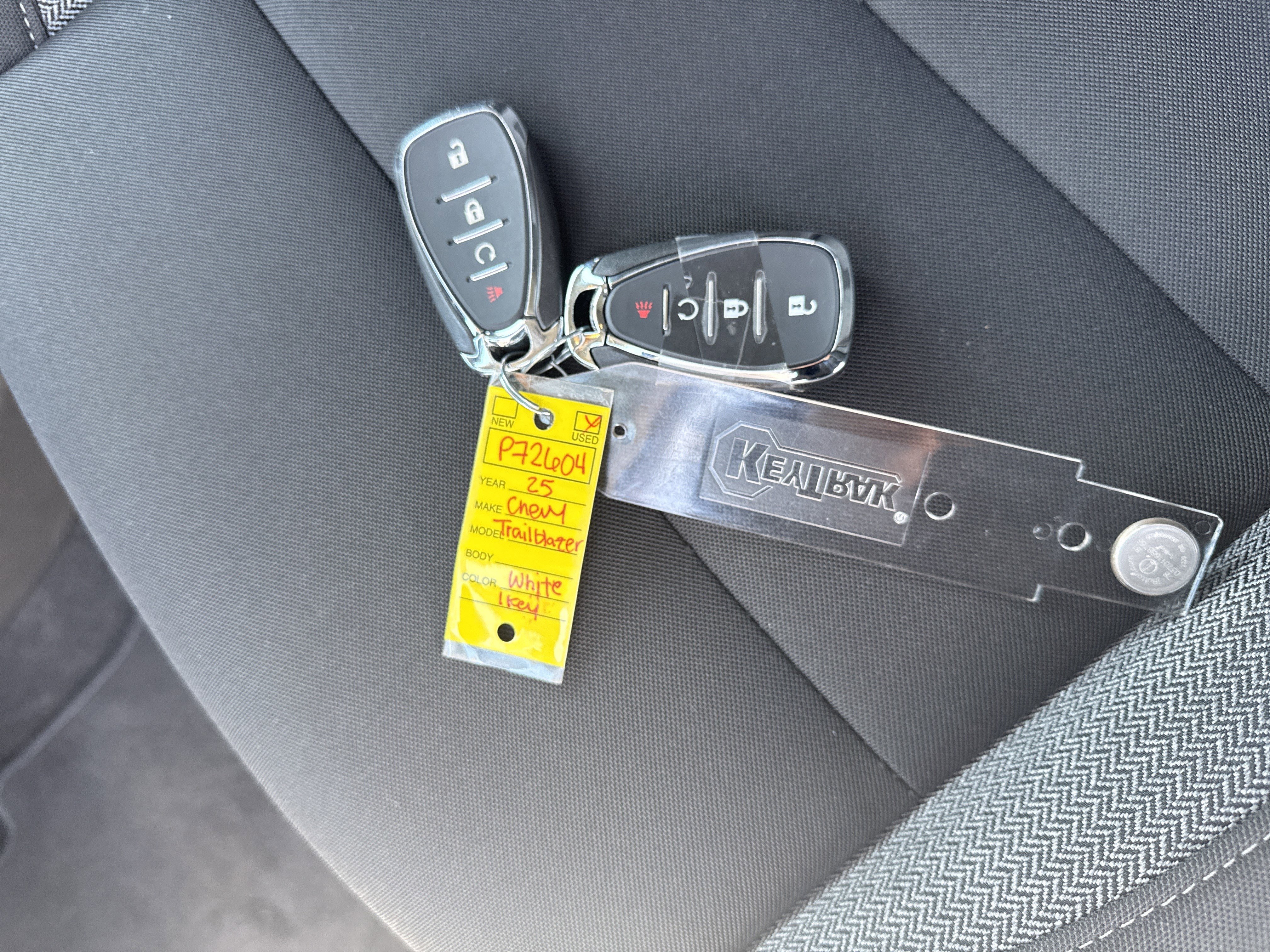 Used 2025 Chevrolet TrailBlazer LT AWD/4WD image 34