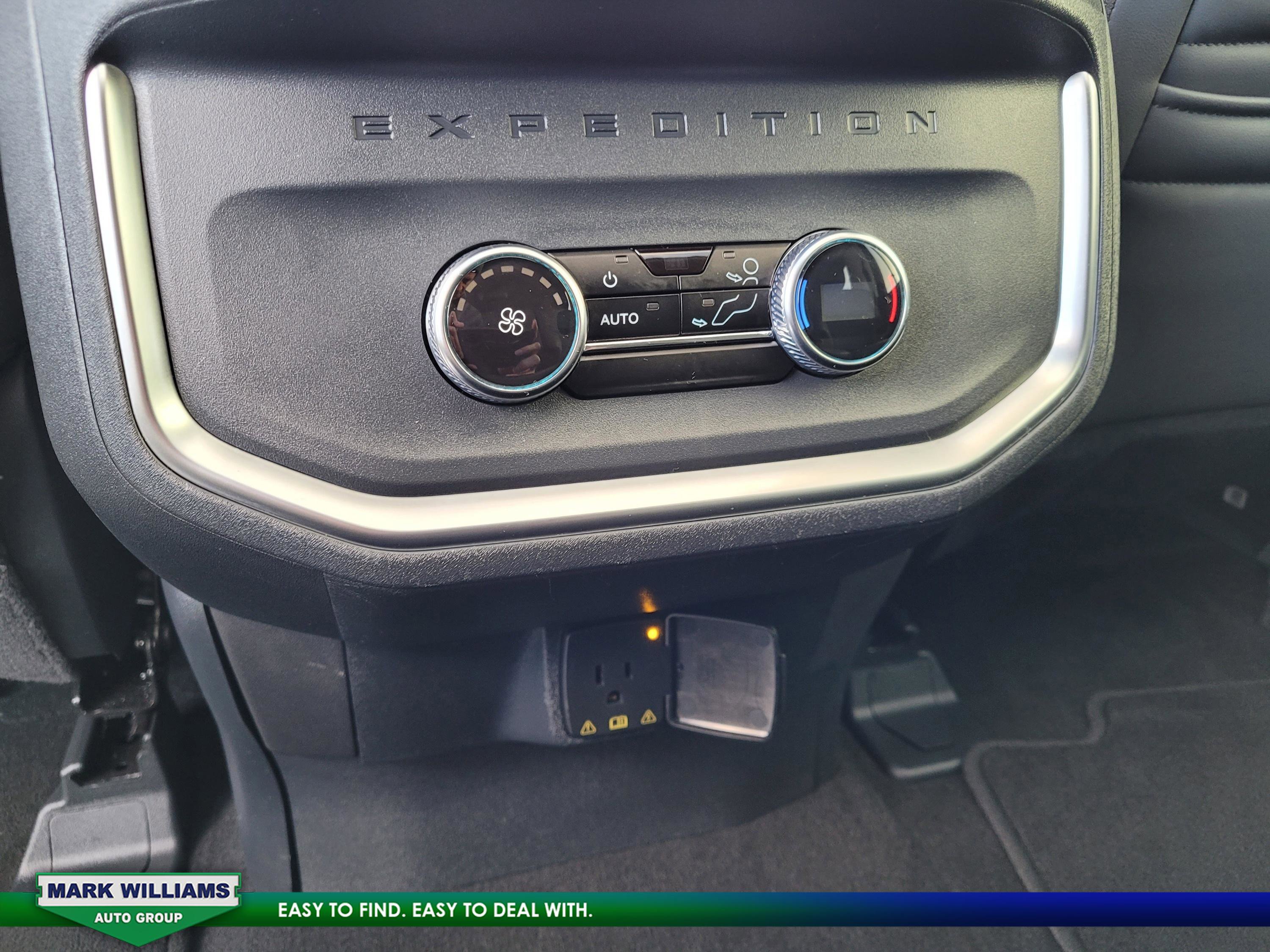 Used 2025 Ford Expedition Max Active image 16