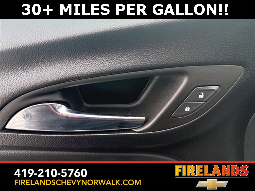 Certified 2023 Chevrolet Equinox LT image 32