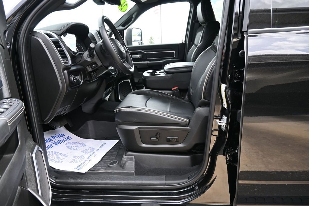 Used 2024 RAM 3500 Laramie w/ Night Edition AWD/4WD image 30