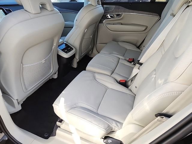 New 2025 Volvo XC90 B6 Ultra w/ Protection Package image 10