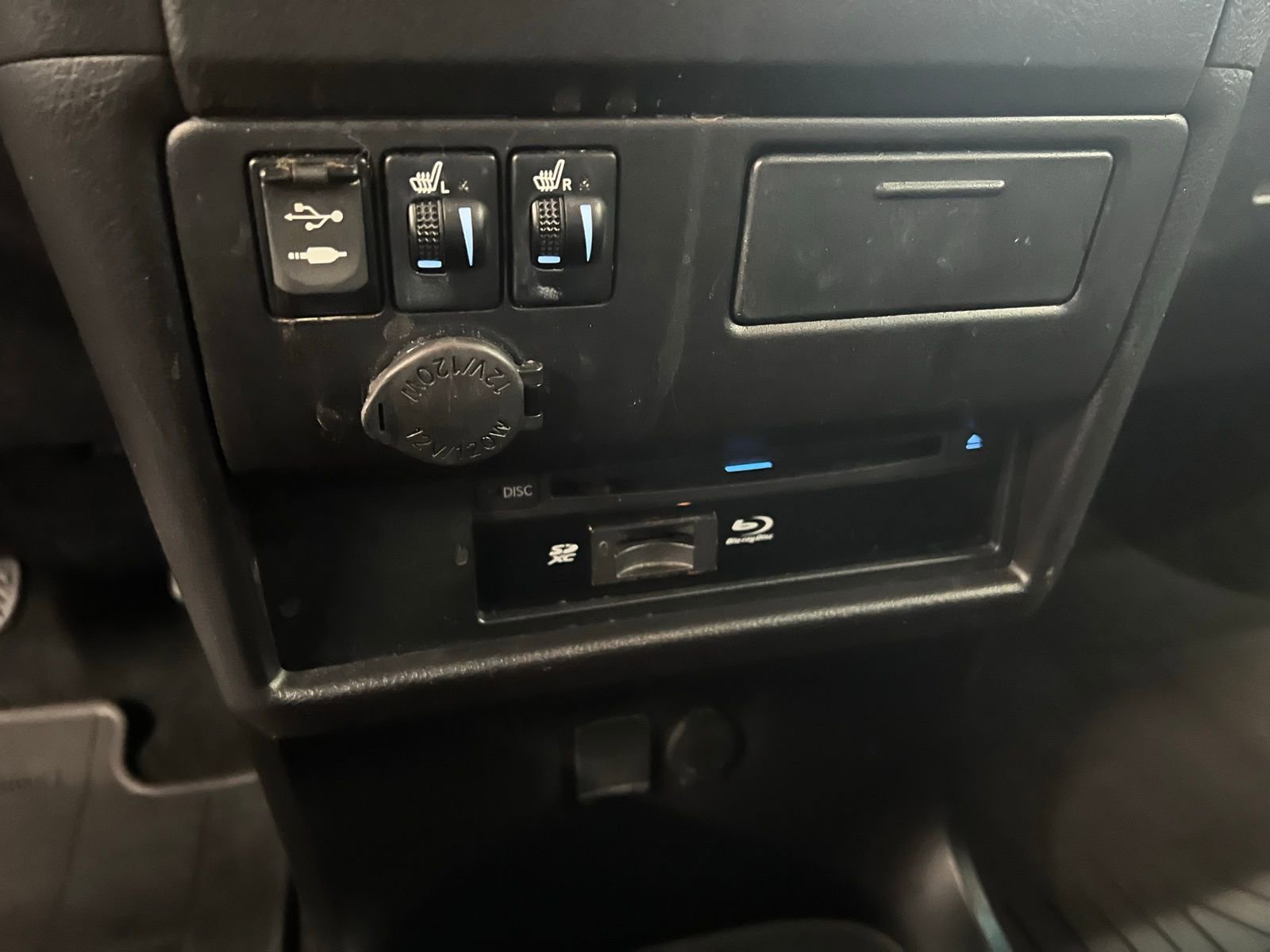 Used 2015 Toyota Sienna SE Premium image 15