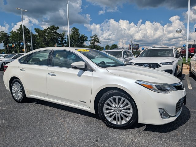 Used 2014 Toyota Avalon Limited w/ Technology Package FWD image 14