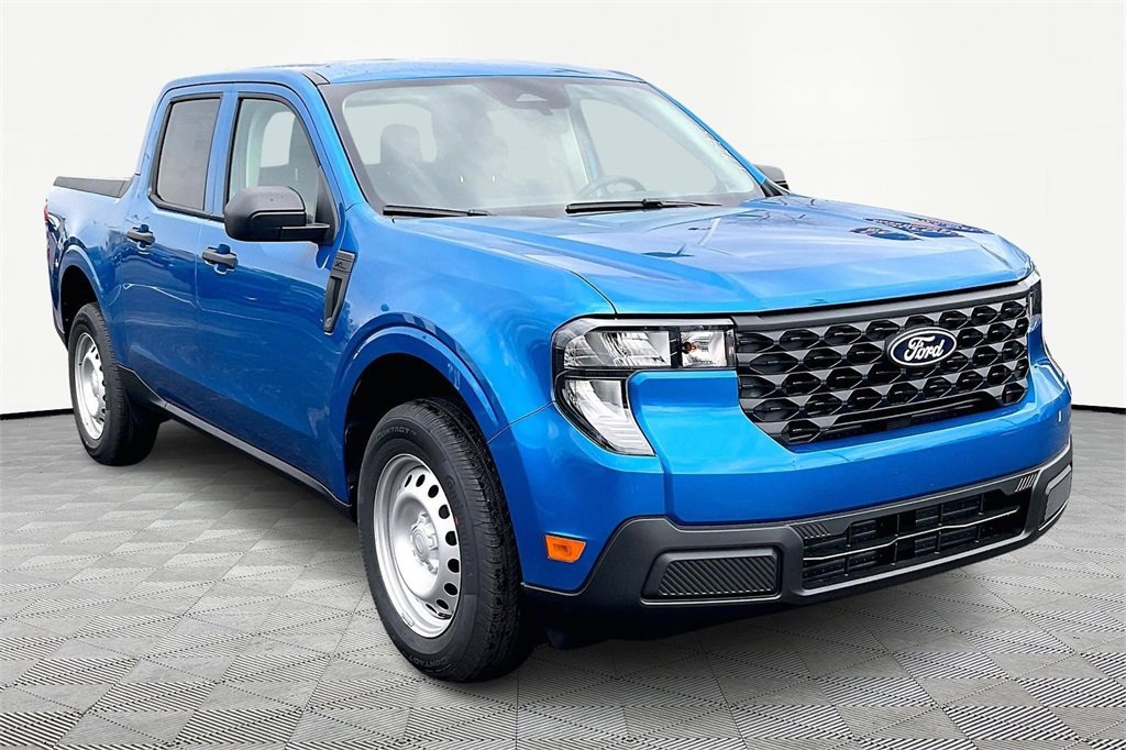 New 2025 Ford Maverick XL w/ 4K Tow Package