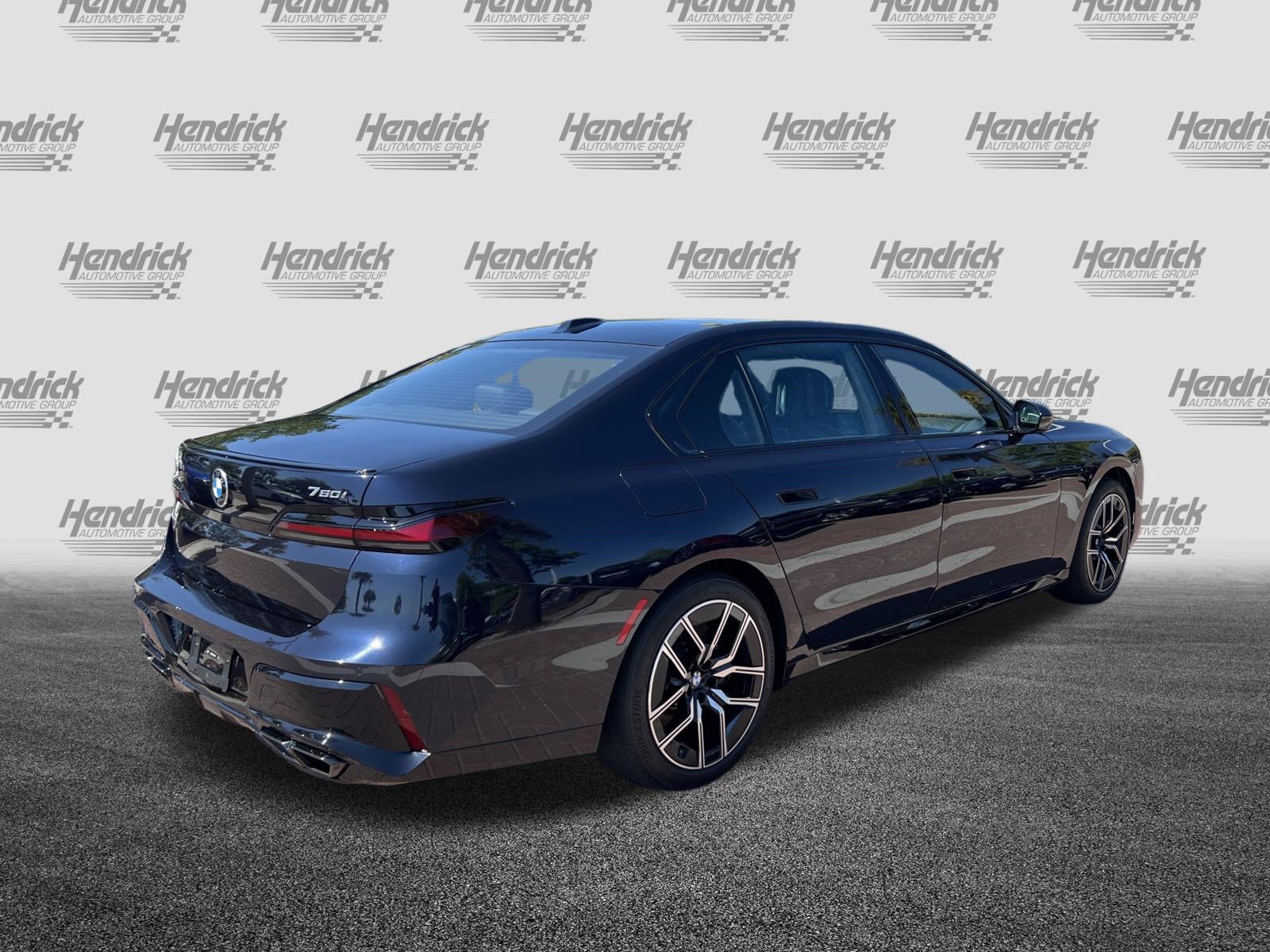 Certified 2024 BMW 760i xDrive AWD/4WD image 10