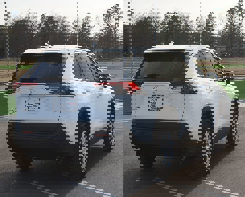 Certified 2025 Toyota RAV4 LE image 17