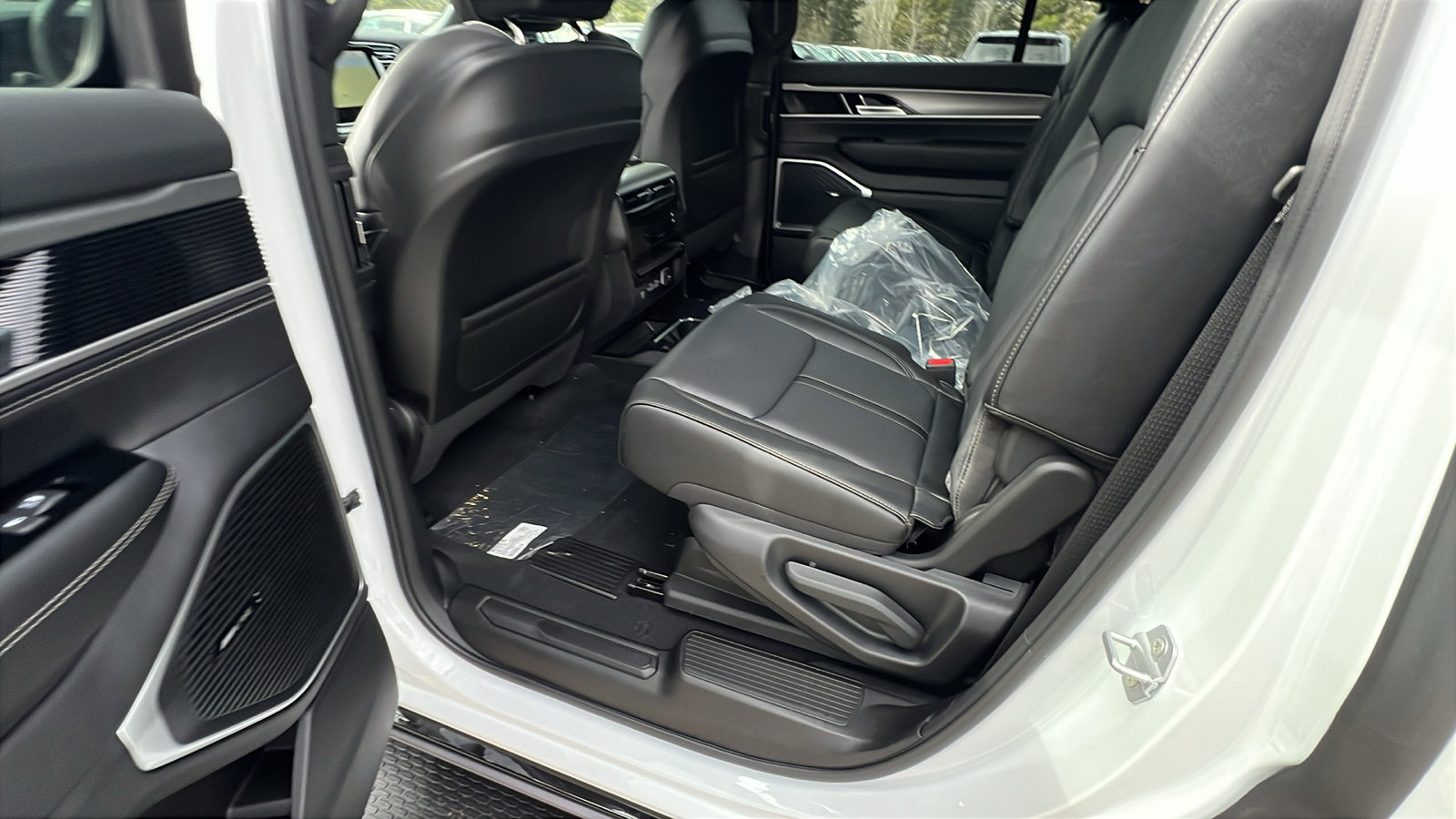 New 2026 Jeep Grand Wagoneer Limited image 19