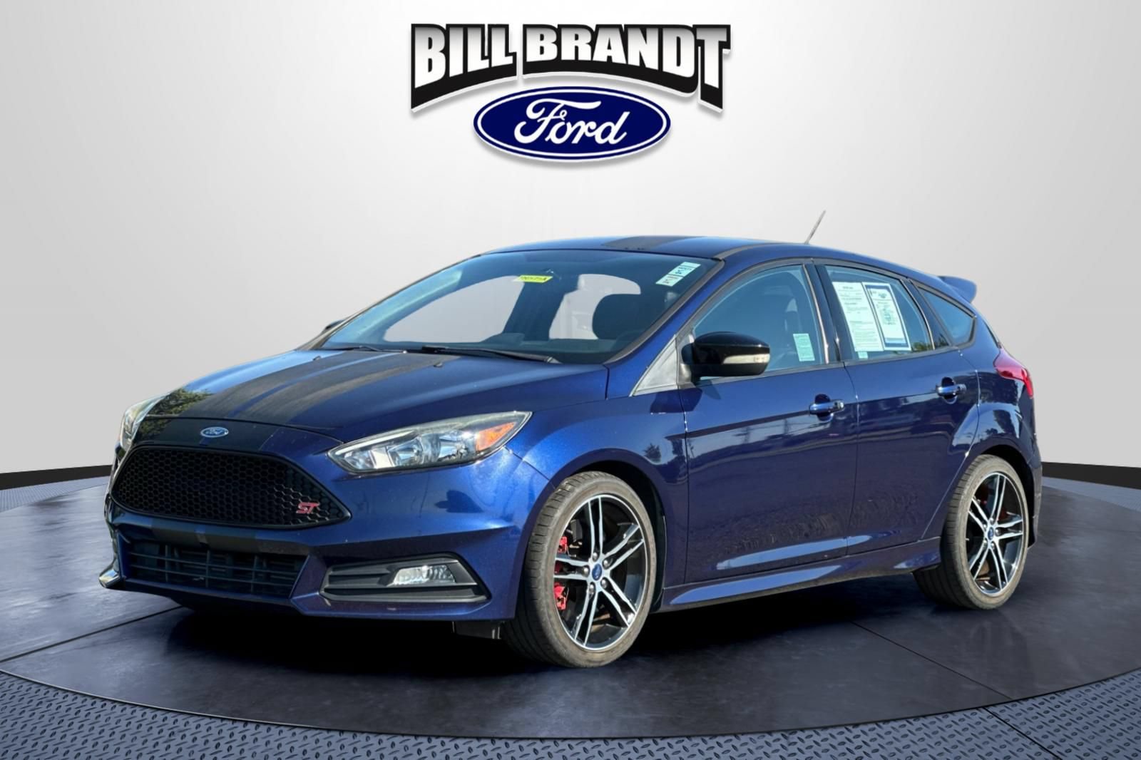Used 2016 Ford Focus ST FWD image 7