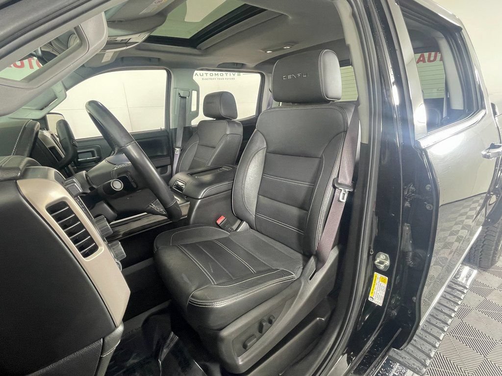 Used 2016 GMC Sierra 2500 Denali w/ Duramax Plus Package AWD/4WD image 24