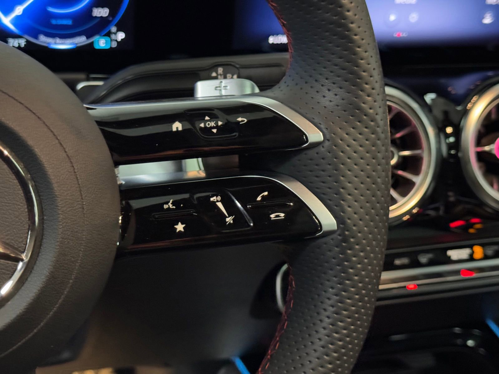 Certified 2025 Mercedes-Benz EQB 250+ image 30