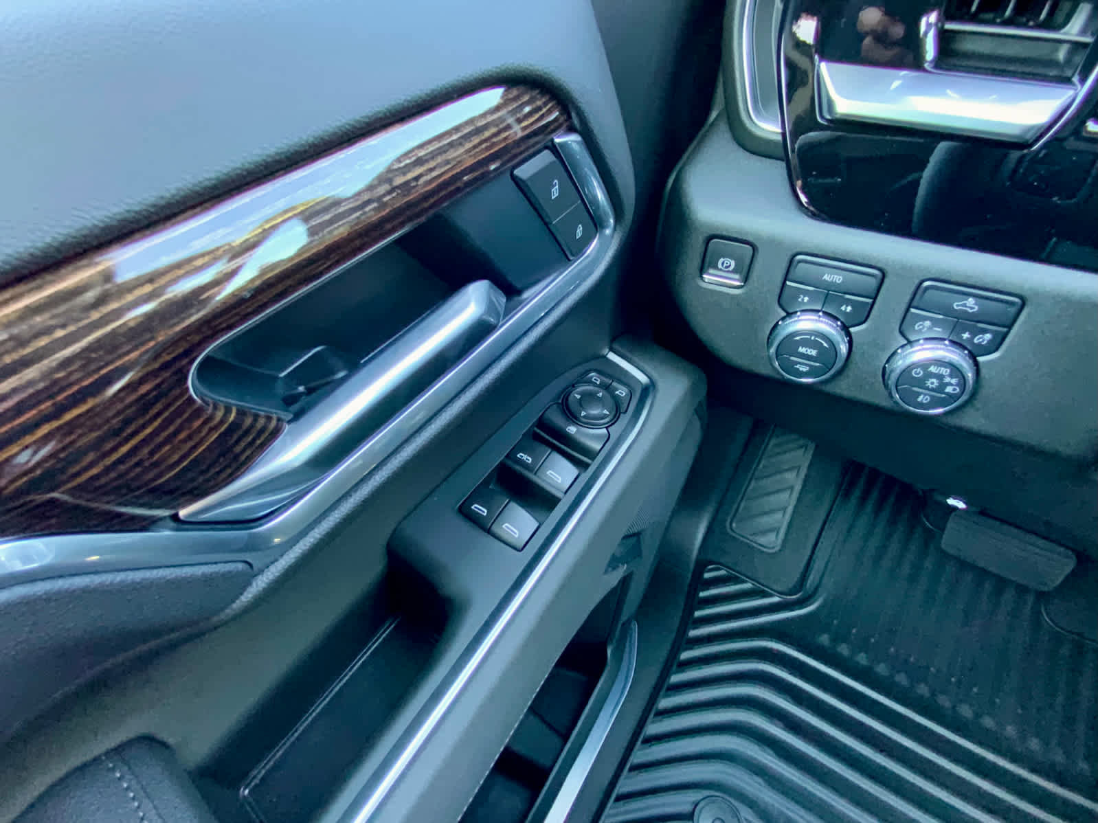 New 2026 GMC Sierra 1500 Elevation image 57