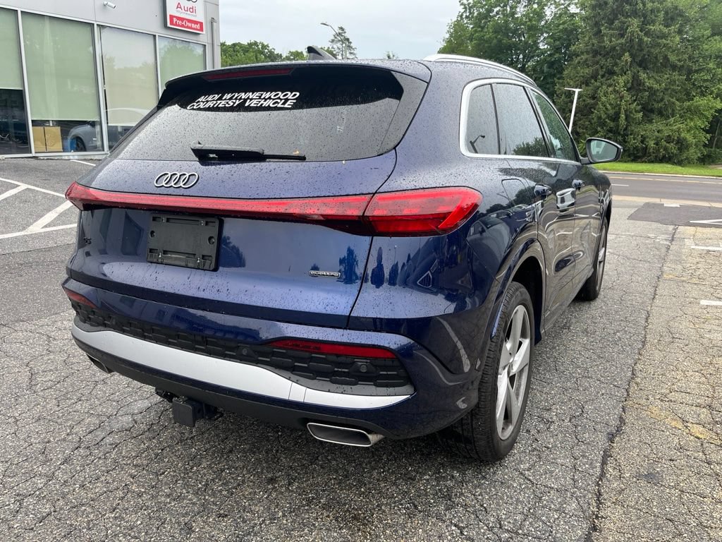 Used 2025 Audi Q5 Premium Plus w/ Premium Plus AWD/4WD image 5