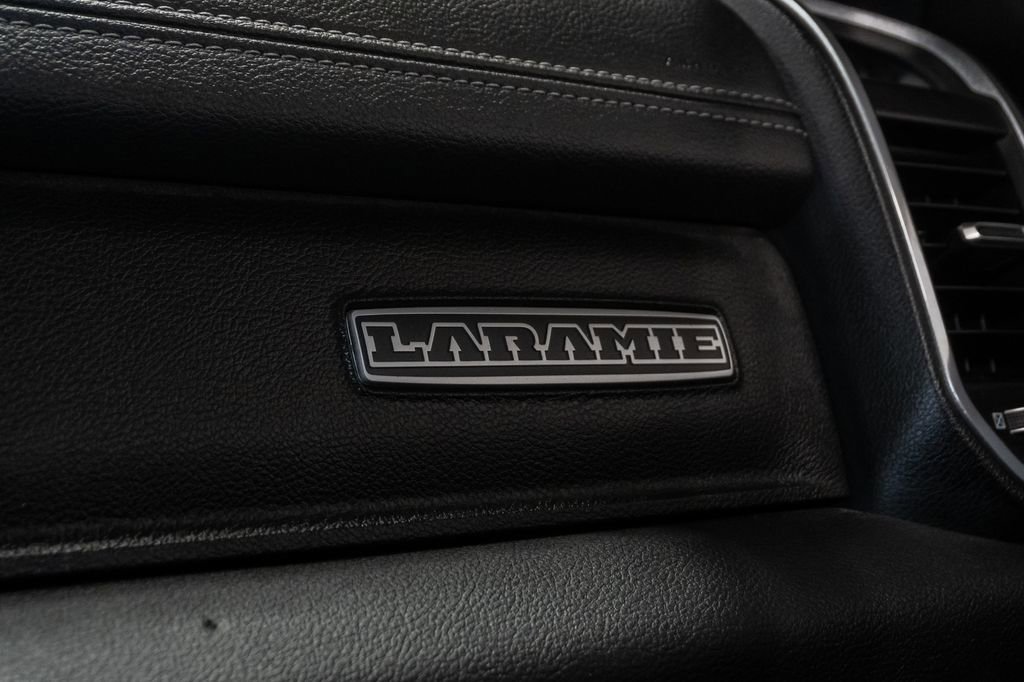 Used 2020 RAM 1500 Laramie w/ Sport Appearance Package AWD/4WD image 28