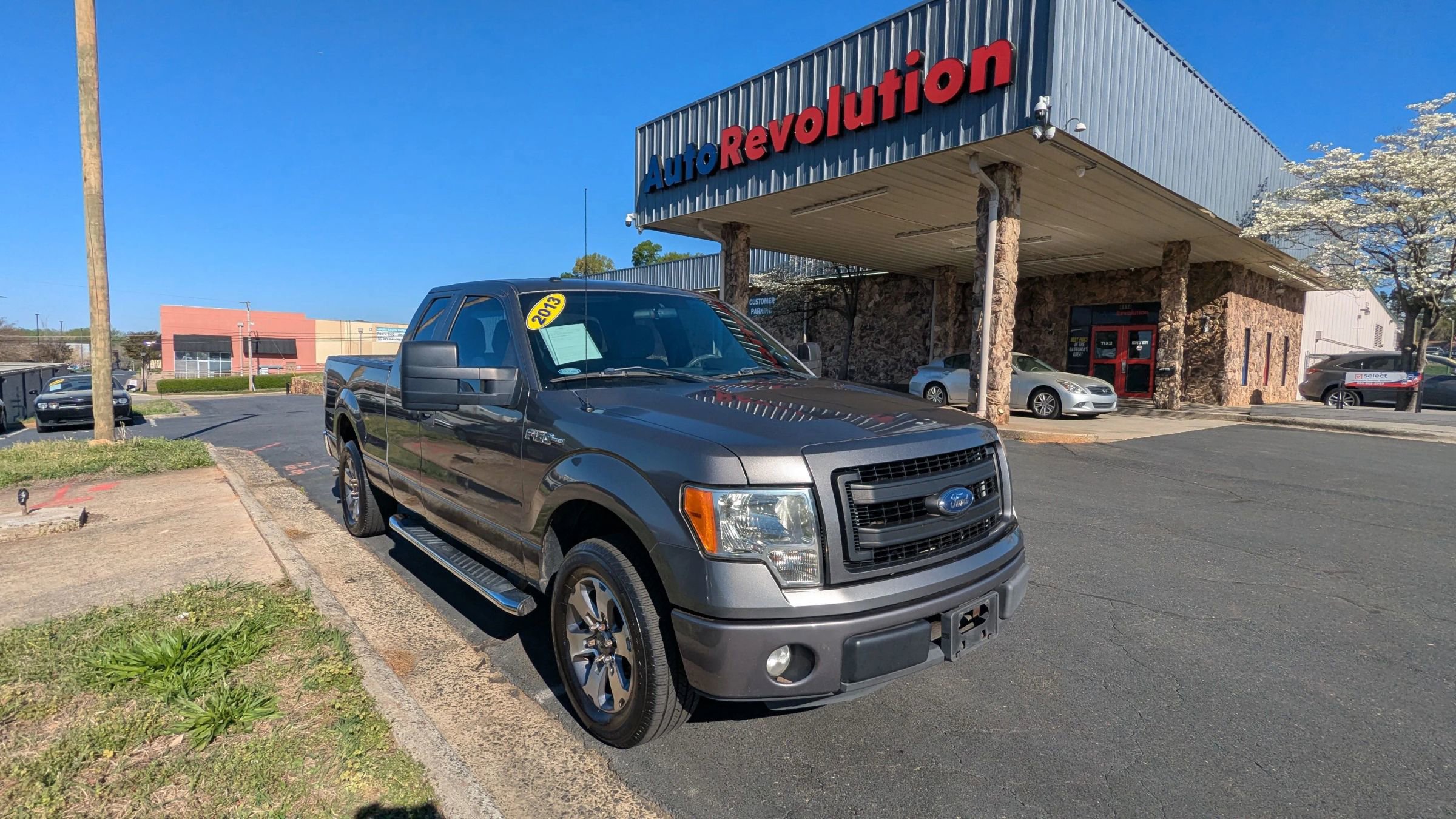 Used 2013 Ford F150 STX w/ Mid Equipment Group RWD image 1