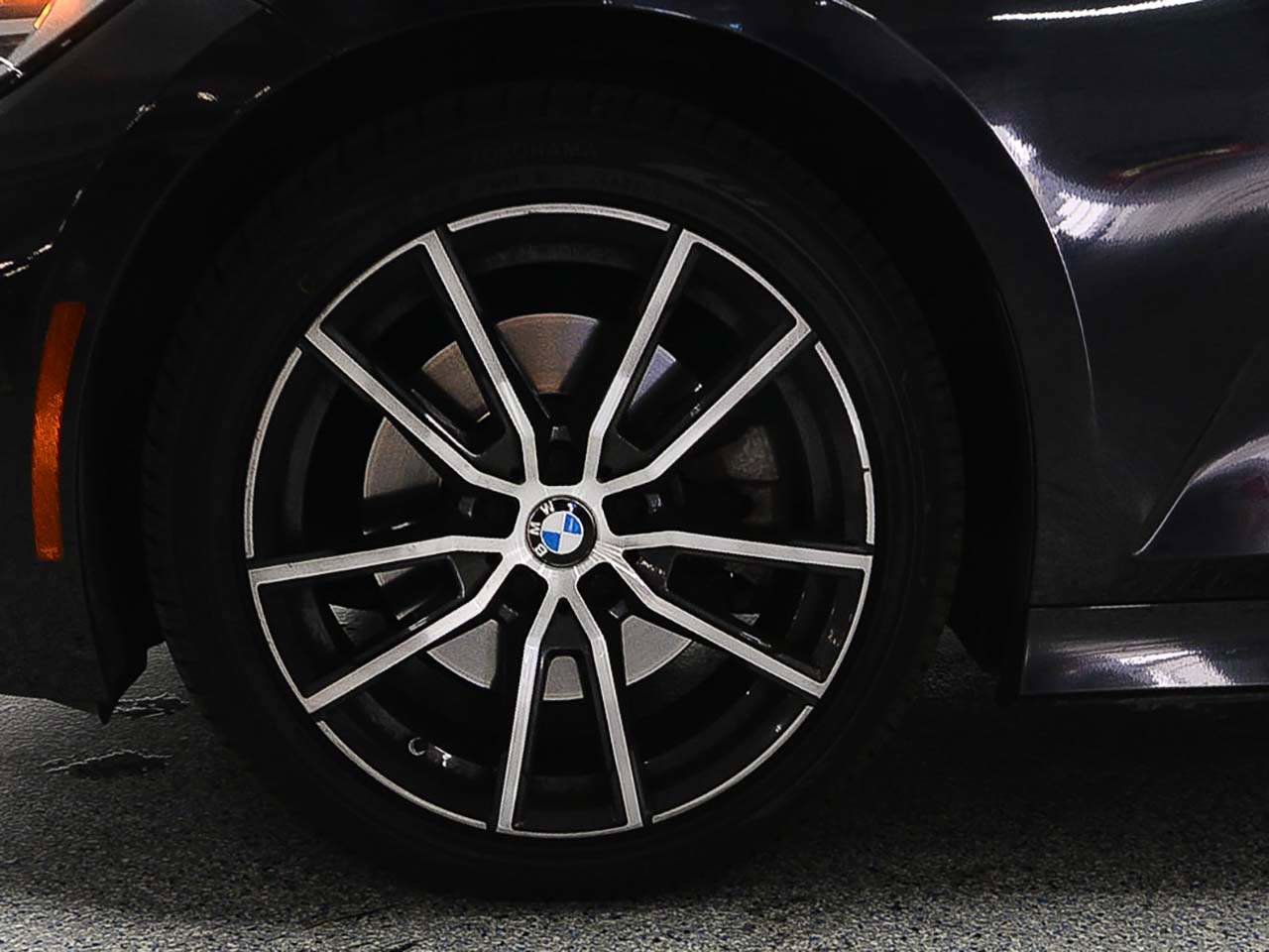 Used 2019 BMW 330i Sedan w/ Premium Package RWD image 6