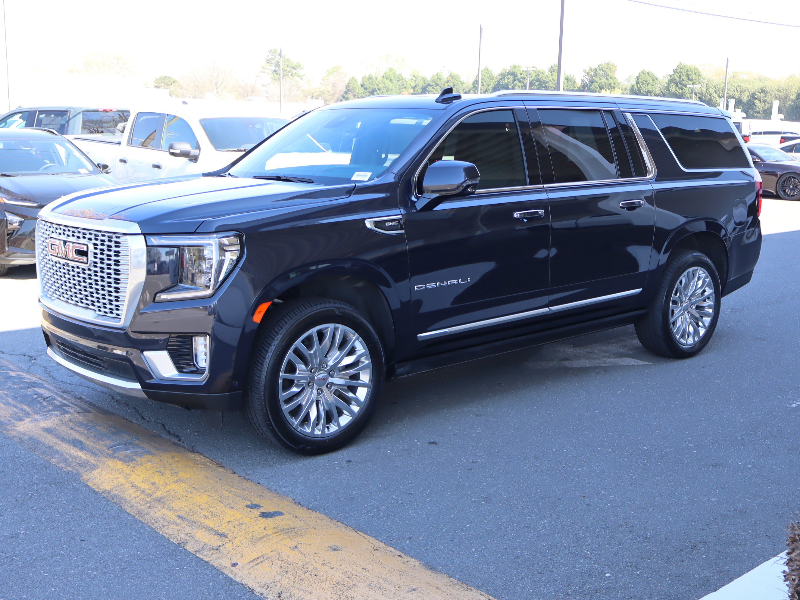 Certified 2024 GMC Yukon XL Denali w/ Advanced Technology Package image 5