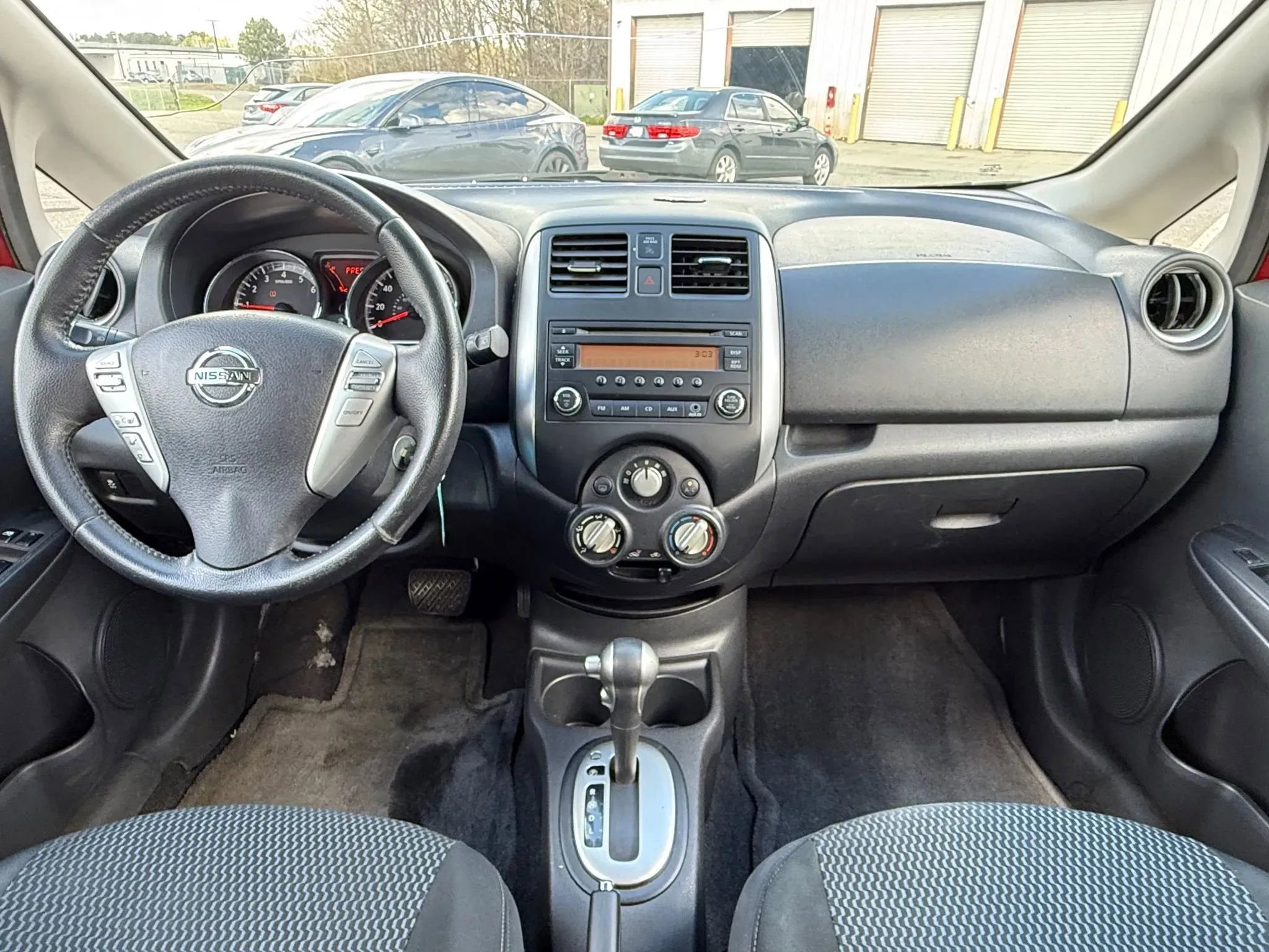 Used 2014 Nissan Versa Note SV image 3