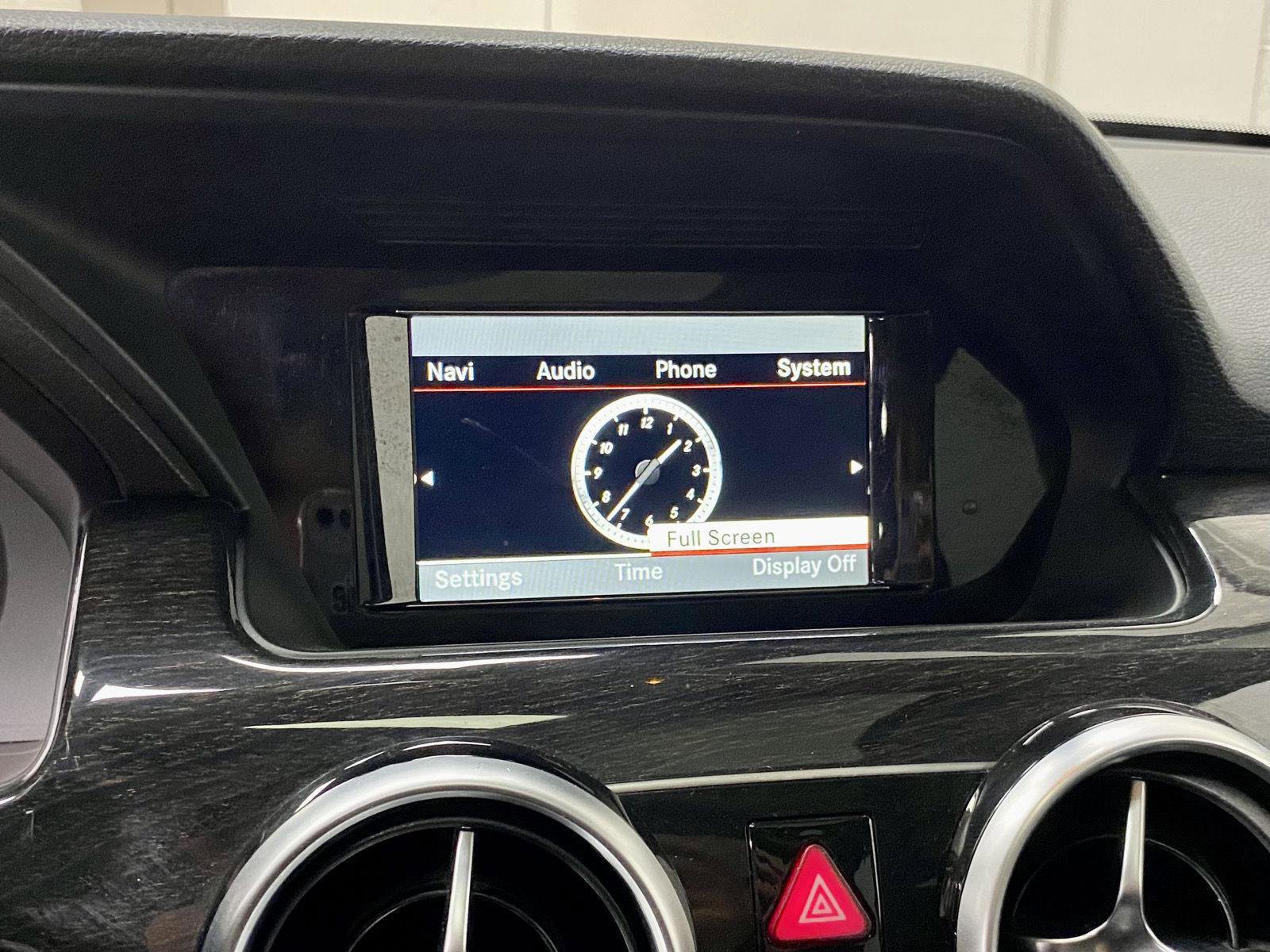 Used 2015 Mercedes-Benz GLK 350 4MATIC w/ Premium 1 Package image 26