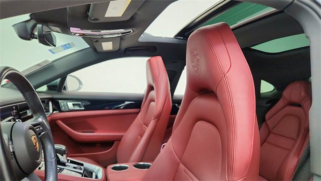 Used 2023 Porsche Panamera Platinum Edition image 32