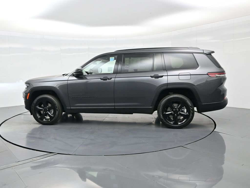New 2025 Jeep Grand Cherokee L Limited w/ Black Appearance Package image 9