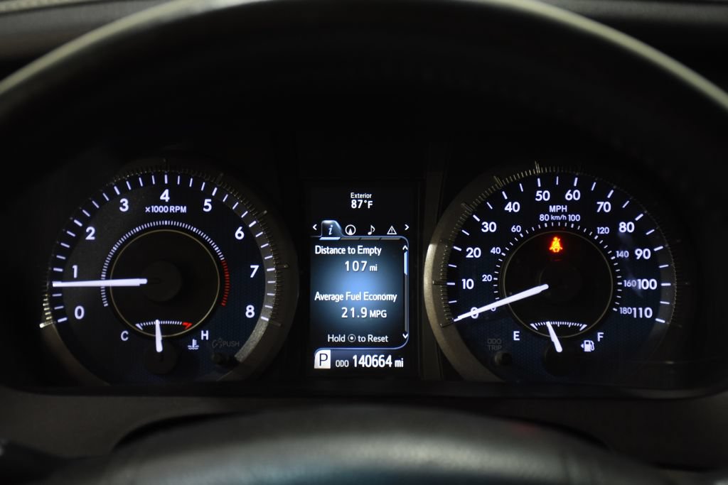 Used 2015 Toyota Sienna XLE Premium FWD image 14
