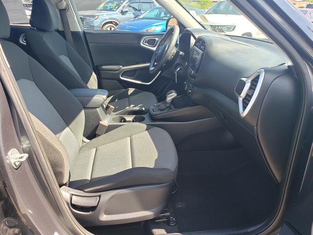 Certified 2022 Kia Soul LX FWD image 17
