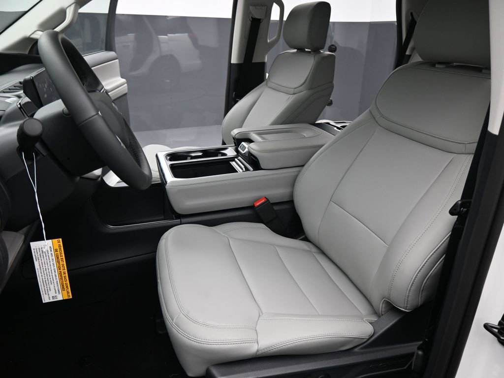 New 2026 Ford Expedition Active image 12