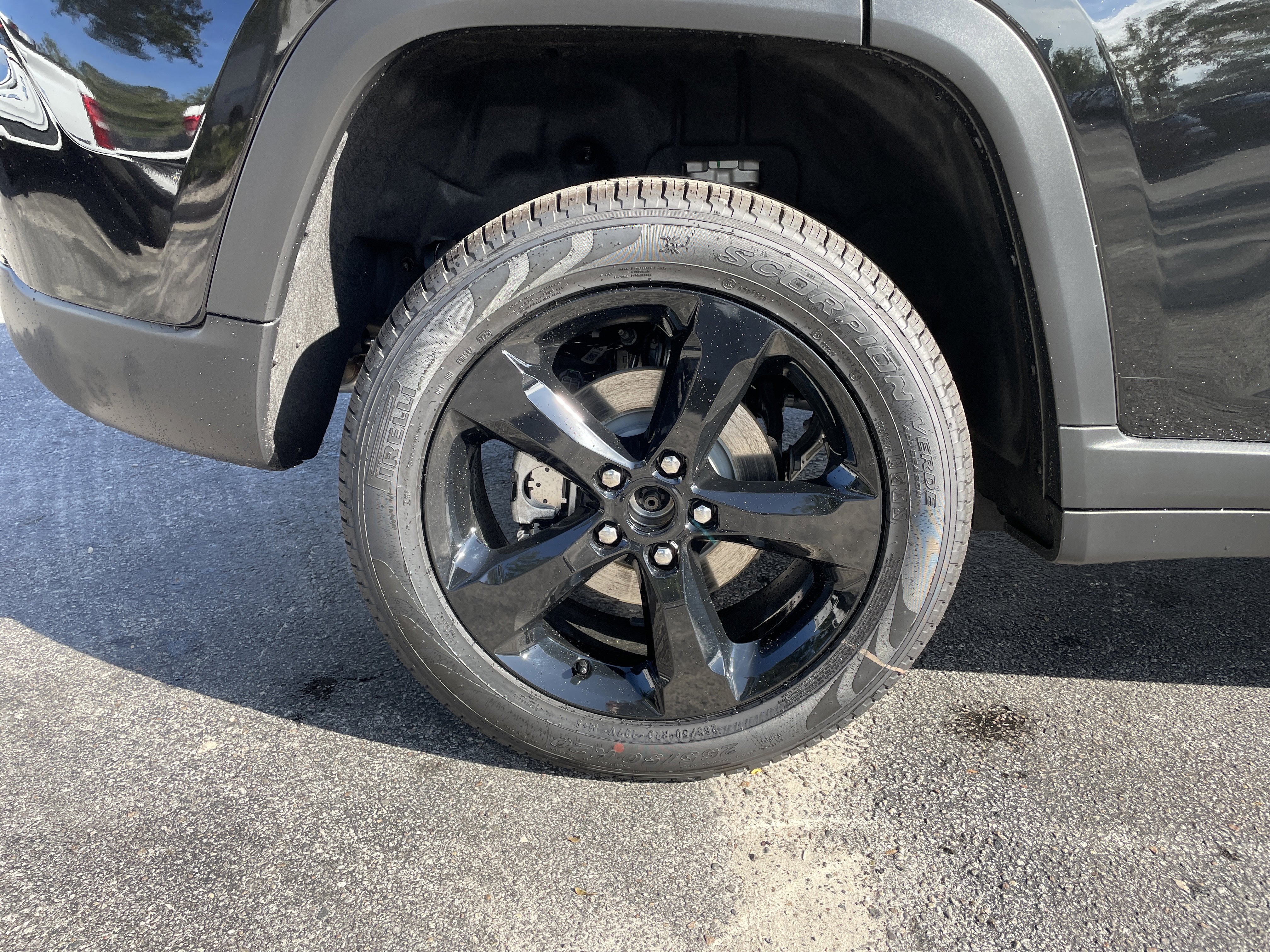 New 2025 Jeep Grand Cherokee Limited w/ Luxury Tech Group II image 9