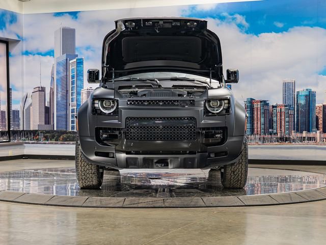 New 2026 Land Rover Defender 110 OCTA image 4