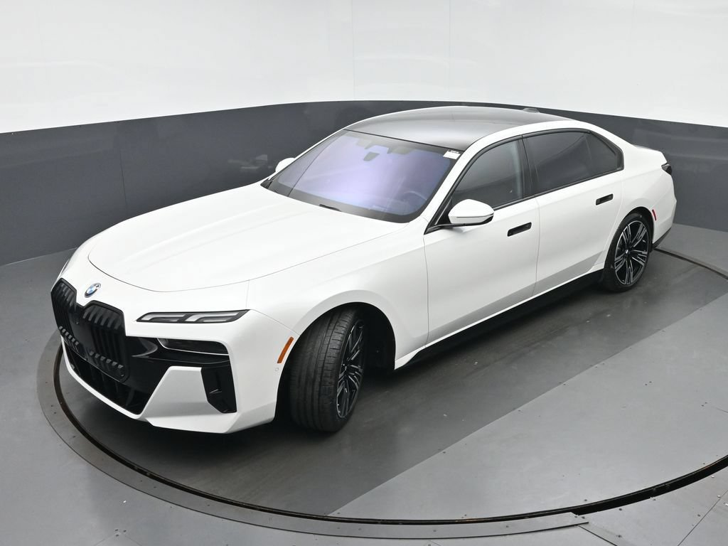Used 2023 BMW i7 xDrive60 AWD/4WD image 35