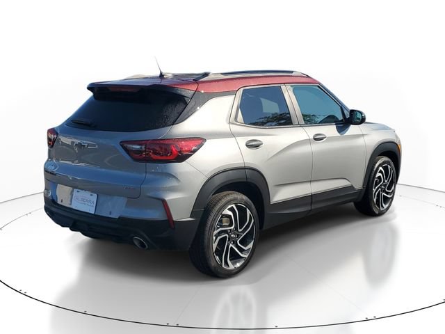 Used 2025 Chevrolet TrailBlazer RS w/ Convenience Package FWD image 4