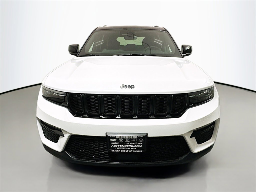 New 2025 Jeep Grand Cherokee Limited image 2