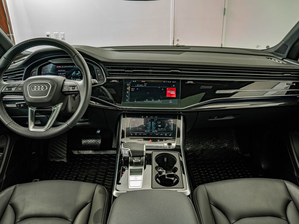 Used 2025 Audi Q7 3.0T Premium Plus w/ Premium Plus Package image 29