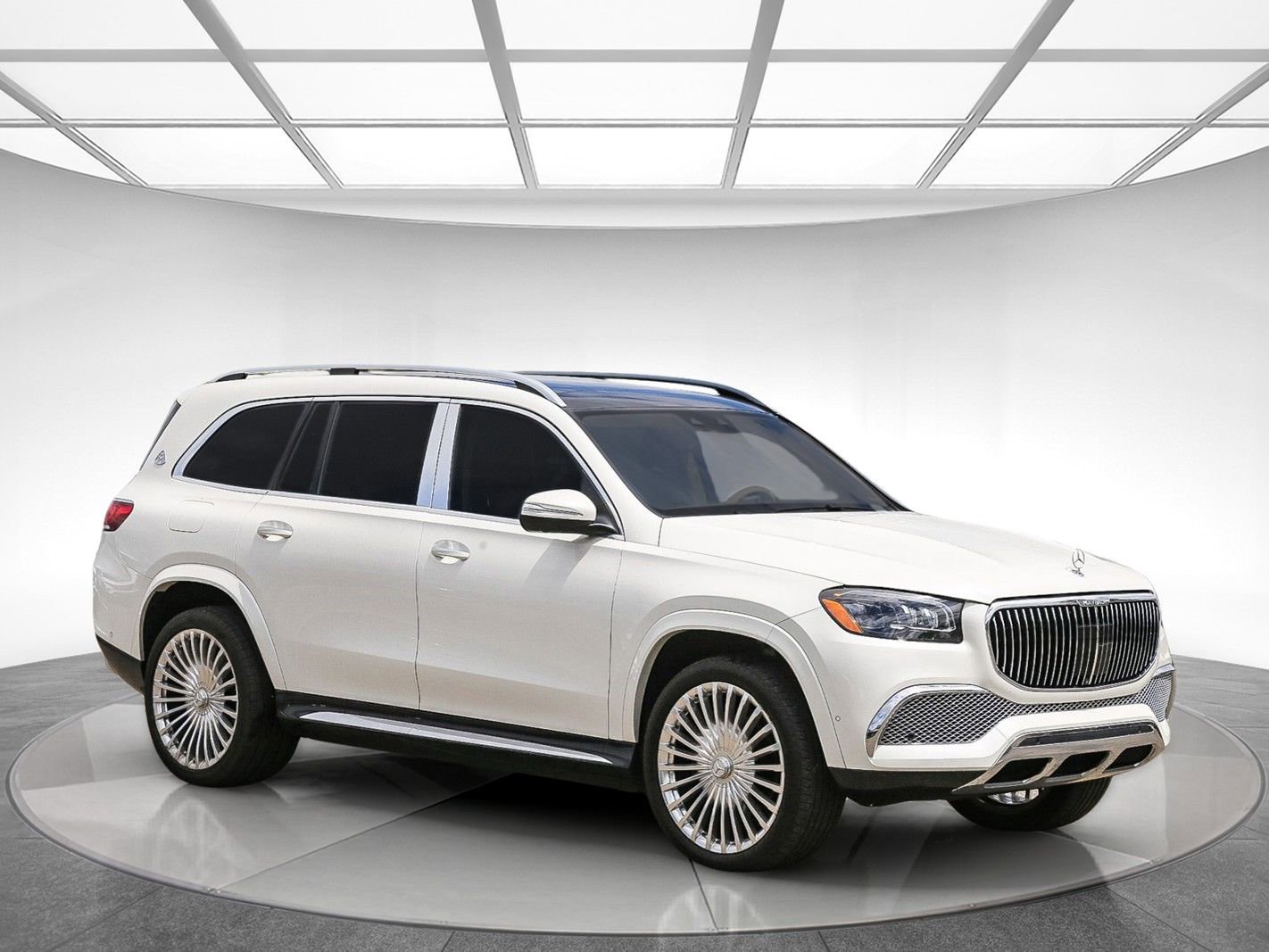 Used 2021 Mercedes-Benz Maybach GLS 600 4MATIC image 4