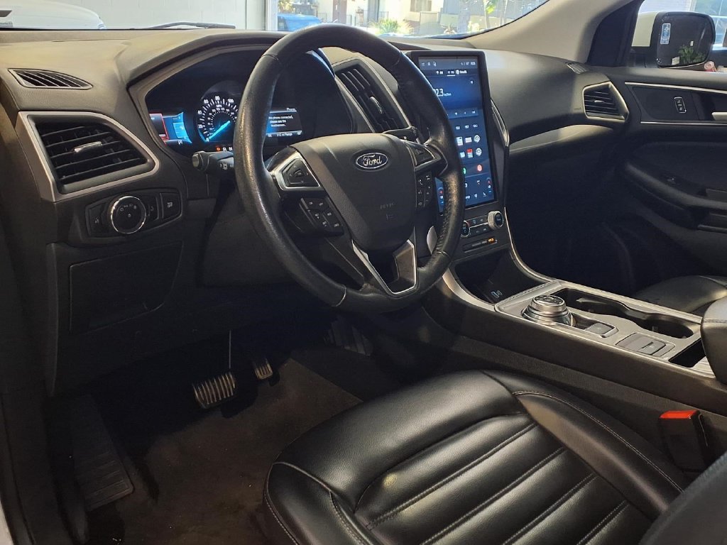 Certified 2024 Ford Edge SEL AWD/4WD image 3