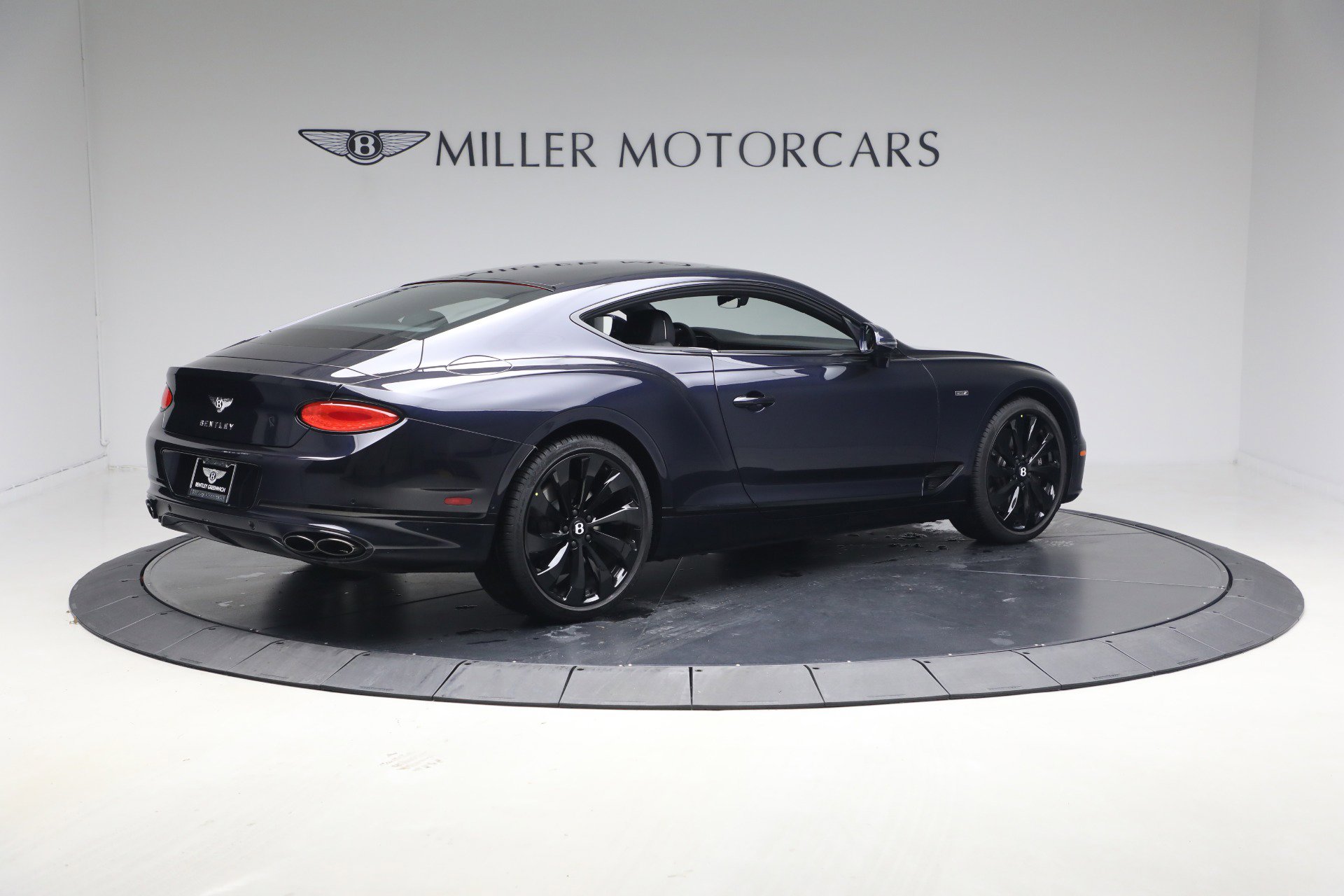Used 2024 Bentley Continental GT V8 image 8
