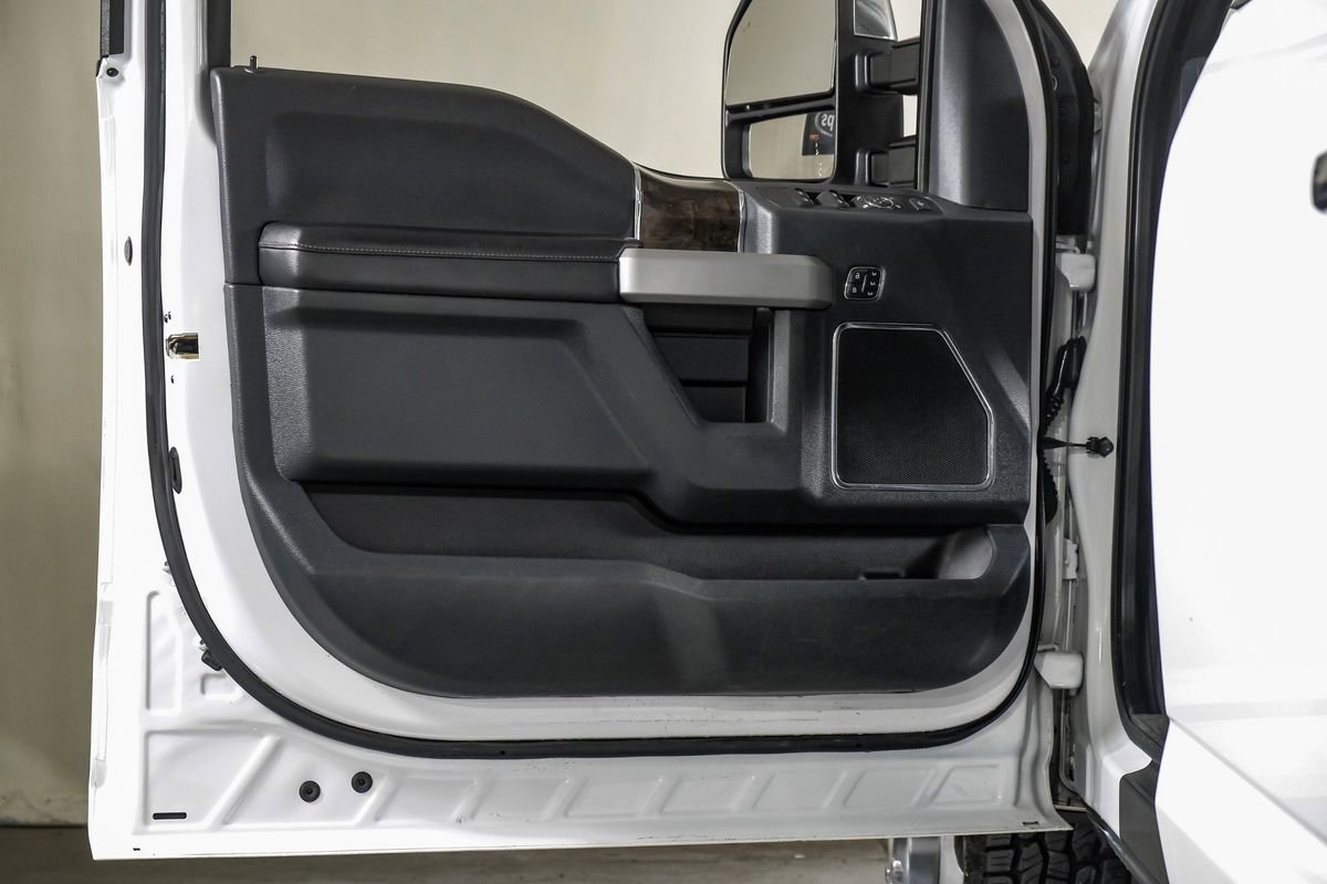 Used 2022 Ford F350 Lariat w/ Lariat Ultimate Package image 32