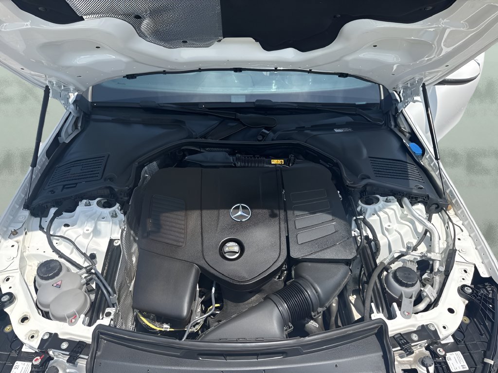 Used 2025 Mercedes-Benz C 300 Sedan image 27