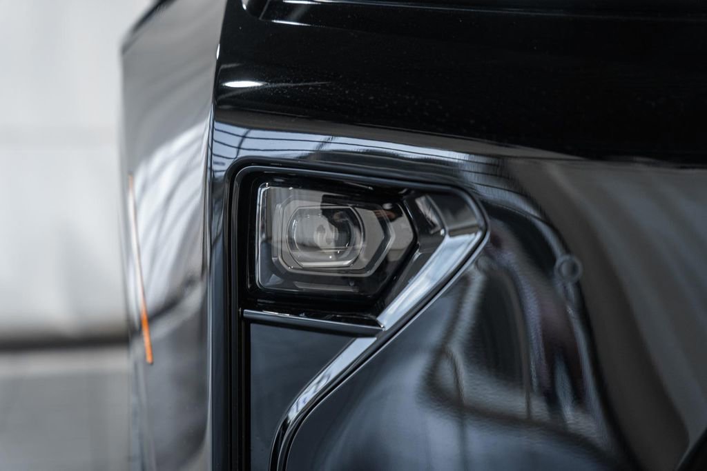 New 2025 Toyota Crown Signia image 14