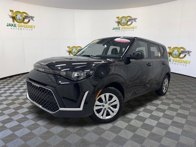 Certified 2025 Kia Soul LX FWD image 4