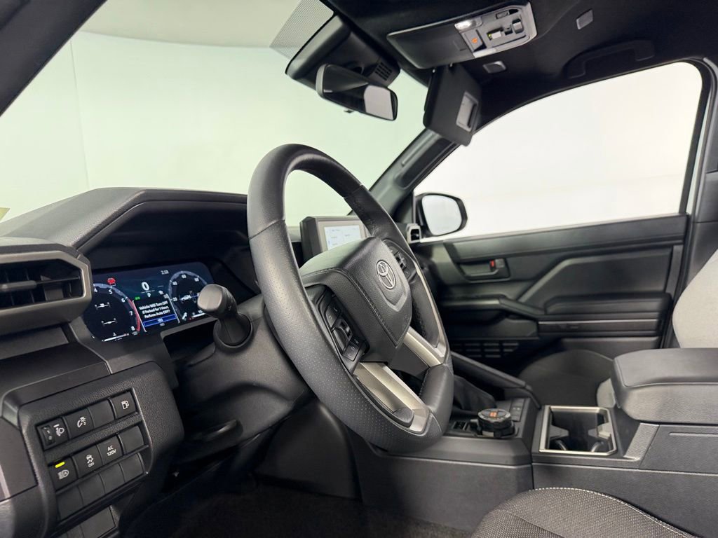 Used 2025 Toyota 4Runner TRD Off-Road AWD/4WD image 23