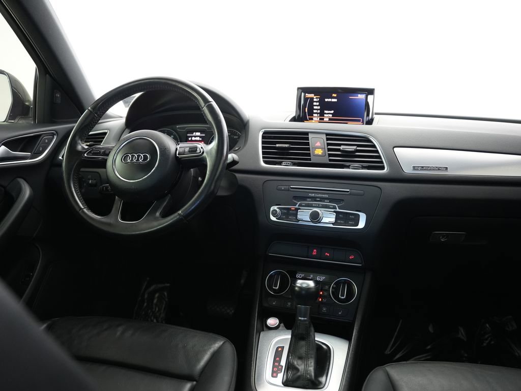 Used 2018 Audi Q3 2.0T Premium Plus w/ Premium Plus Package AWD/4WD image 10