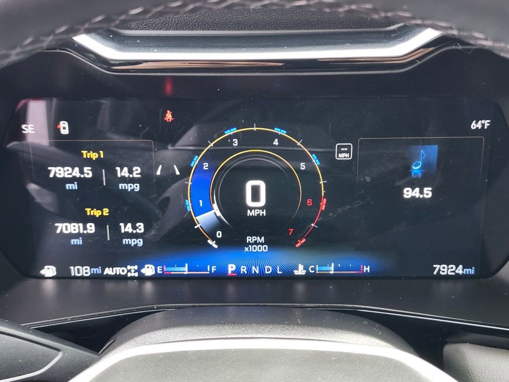 Used 2024 Chevrolet Colorado ZR2 w/ Technology Package AWD/4WD image 30