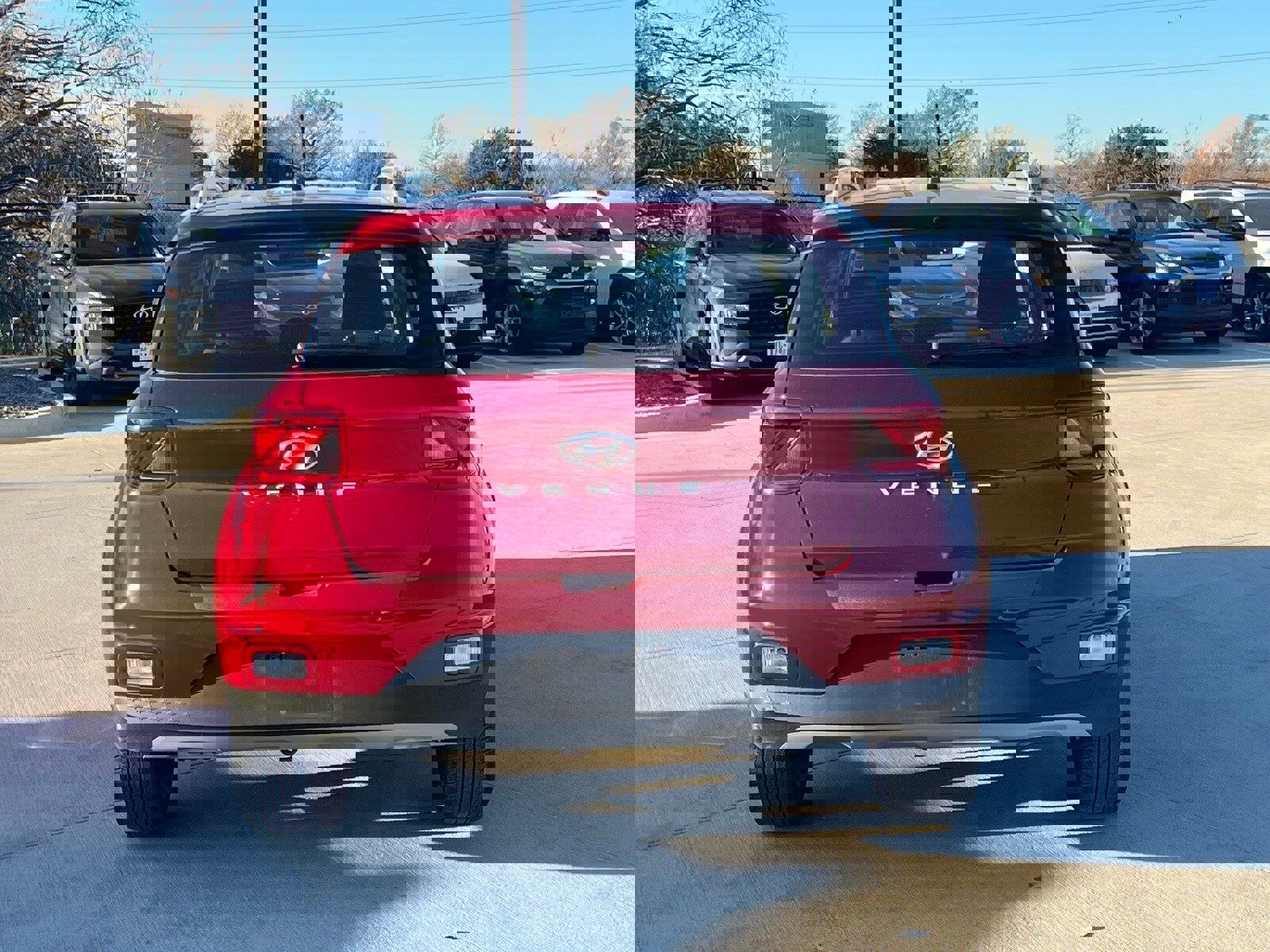 Certified 2025 Hyundai Venue SEL image 11