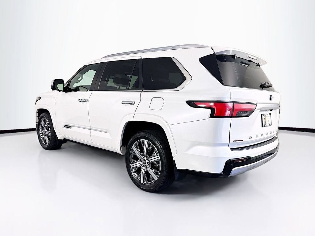 Used 2024 Toyota Sequoia Capstone image 7