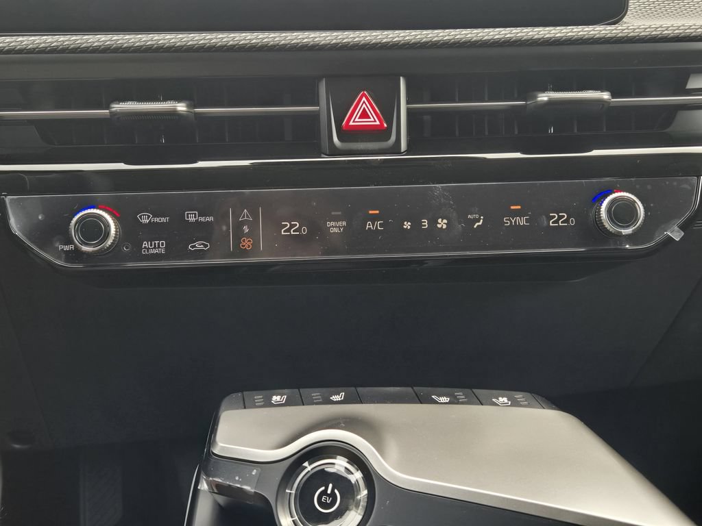 New 2025 Kia EV6 Wind RWD image 14