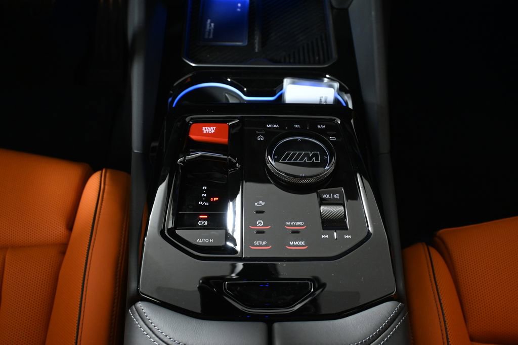 New 2026 BMW M5 w/ Executive Package AWD/4WD image 24